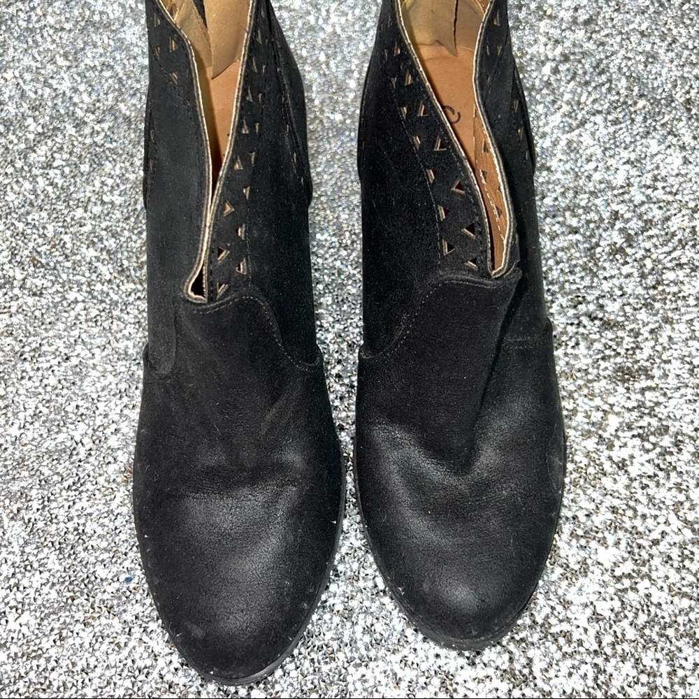 QUPID black ankle booties size 7 - Picture 9 of 9